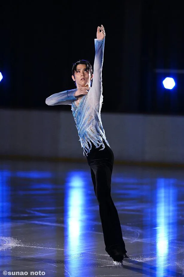 北京五輪のショートプログラム「序奏とロンド・カプリチオーソ」を披露した羽生結弦