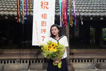 ＜ちむどんどん＞黒島結菜、クランクアップを報告「暢子という役を1年間やりきれたことはすごく幸せでした」