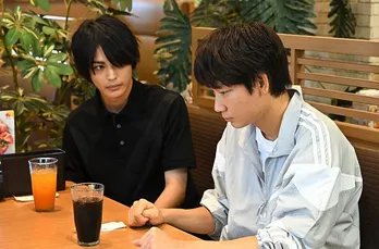 綾野剛“新町”が突然の解雇…神尾楓珠“伊垣”のため最後のスポーツマネージメントに挑む<オールドルーキー>