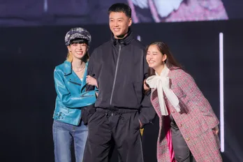 竹内涼真がステージ上で絶叫「めちゃくちゃ幸せだ！」新木優子＆平手友梨奈とランウエー＜TGC＞