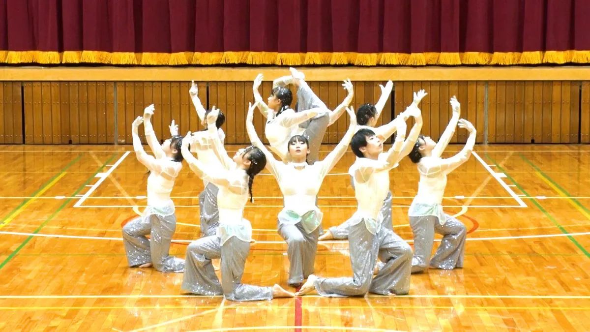 【写真】日本一のダンス強豪校・山村国際高等学校ダンス部、超高速ユニゾンダンスを華麗に披露する姿