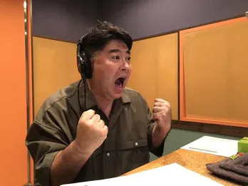 パンサー尾形の冠特番第3弾のナレーションを務める皆川猿時「明らかにドッキリではない!」<パンサー尾形の竹馬散歩>