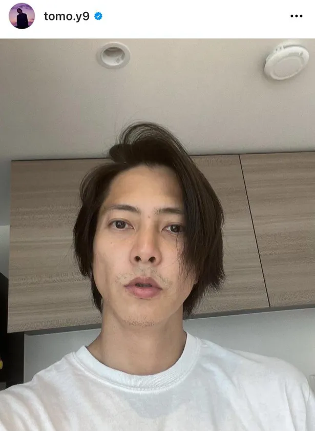 画像 山下智久 チートデイに自分へのご褒美 ドーナツを頬張るウインクショットに反響 かわいすぎて罪です ギャップ最高 5 23 Webザテレビジョン