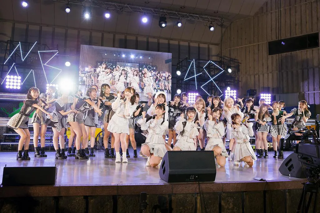 NMB48・12周年ライブに柏木由紀らAKB48メンバーがサプライズ出演「私も