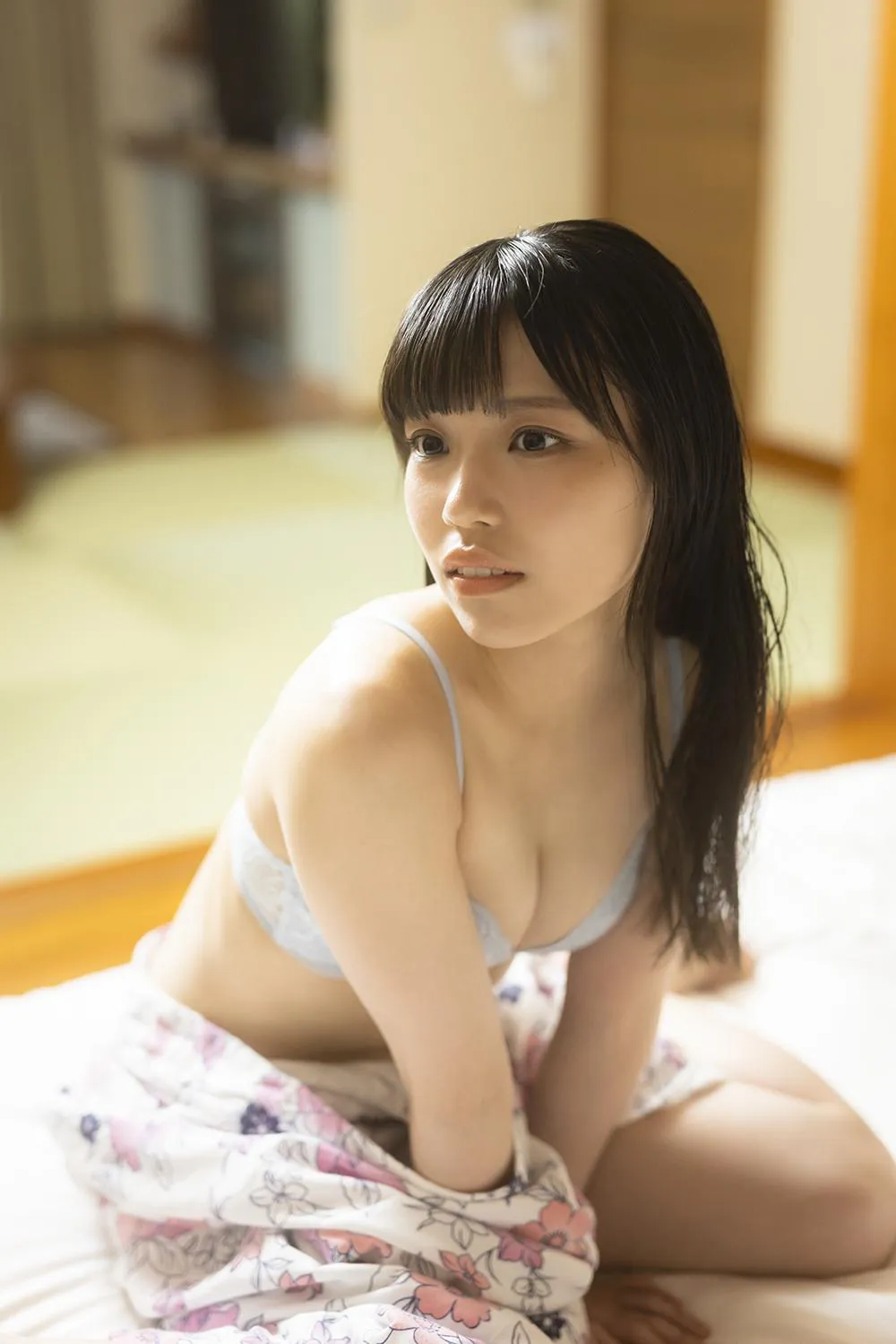 岩田陽菜写真集「選べないクレヨン」先行カット