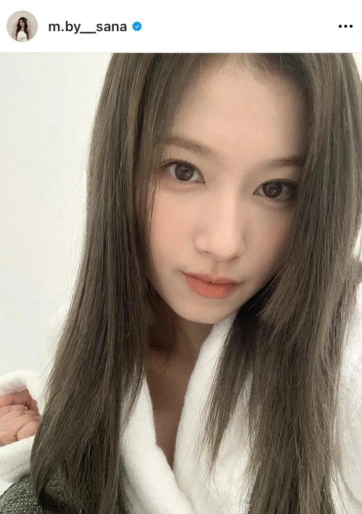 画像・写真 TWICE・サナ、ダイヤモンドのような輝き…無数の光に包ま