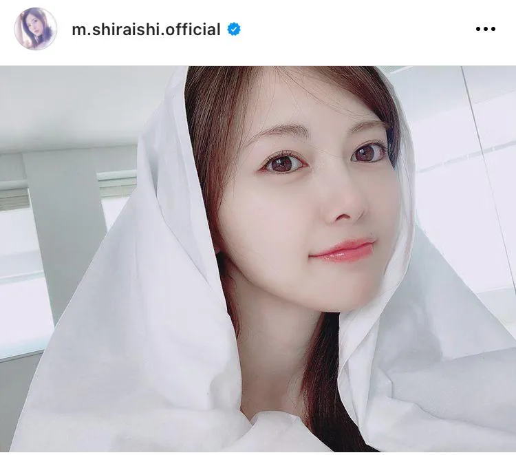 ※白石麻衣オフィシャルInstagram(m.shiraishi.official)のスクリーンショット