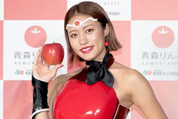 王林、“りんごウーマン”姿で登壇「汗だくでした(笑)」CM撮影秘話語る