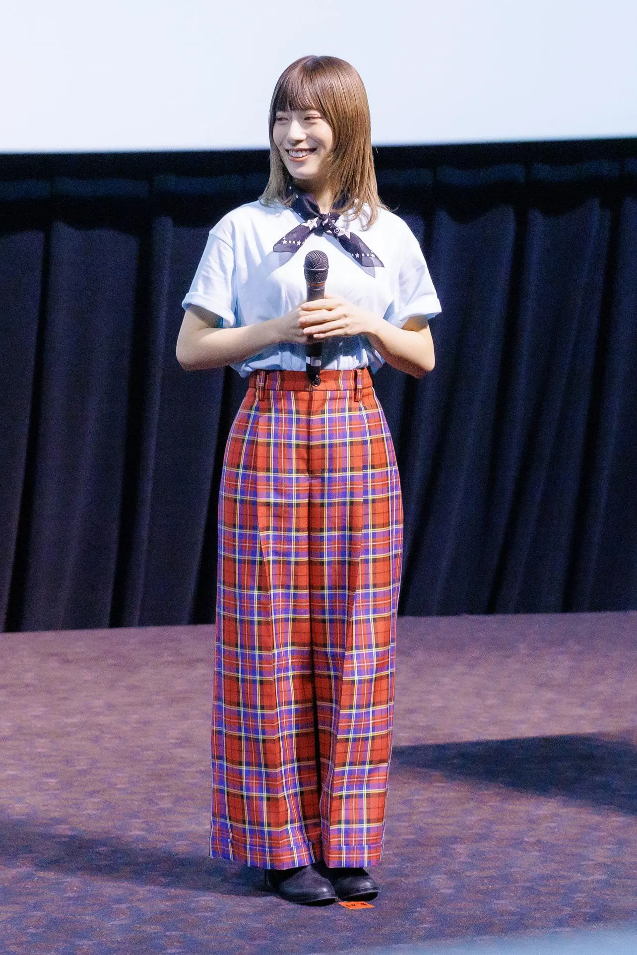 日向坂46・東村芽依、「日向坂映画祭 VOL.2」舞台あいさつで4期生の姿に感動したエピソードを語る