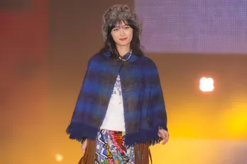 乃木坂46山下美月、もこもこ帽子姿でキュートな笑顔【GirlsAward/写真特集2】