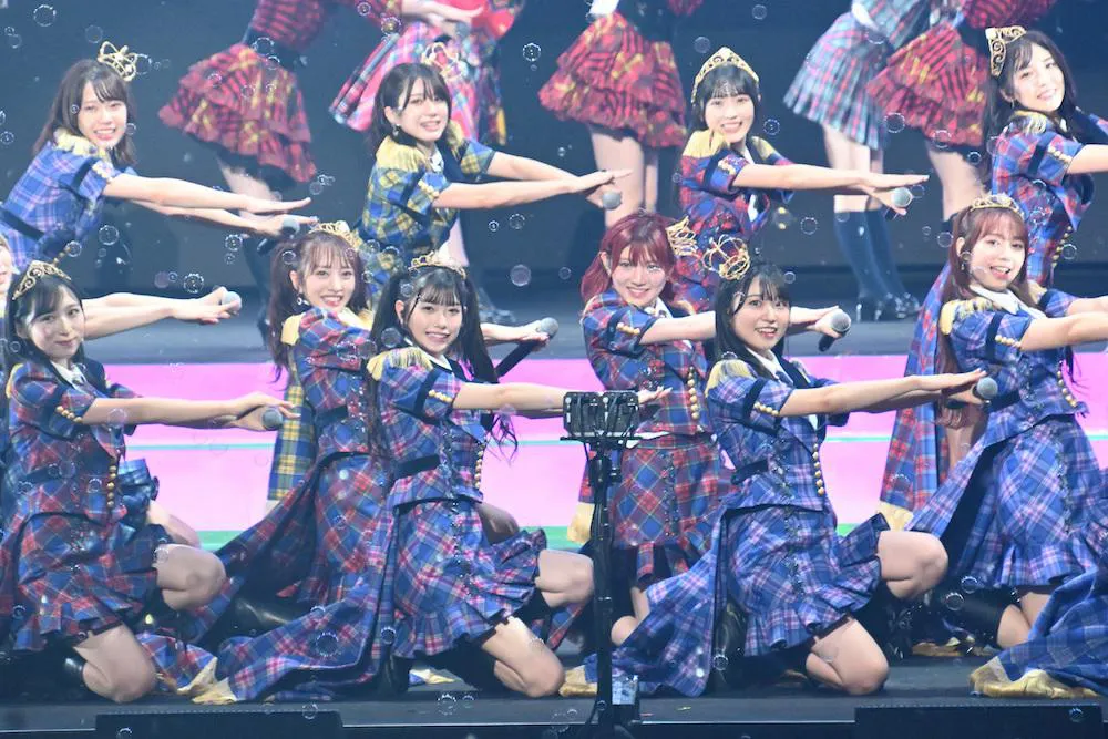 「MX祭り！AKB48 60th Single「久しぶりのリップグロス」発売記念コンサート in 武道館 2022 柏木由紀プロデュースコンサート 〜僕はずっと忘れない〜」より