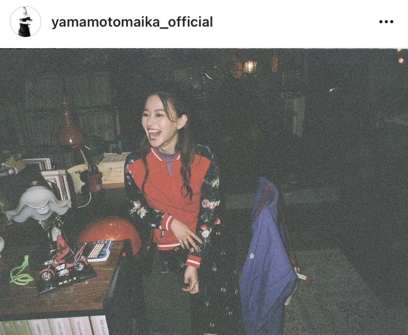 ※山本舞香公式Instagram(yamamotomaika_official)より