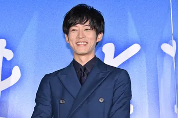 松坂桃李、青春時代の土下座エピソードを明かす「ロケット花火が怖い人のところに飛んで行っちゃった」