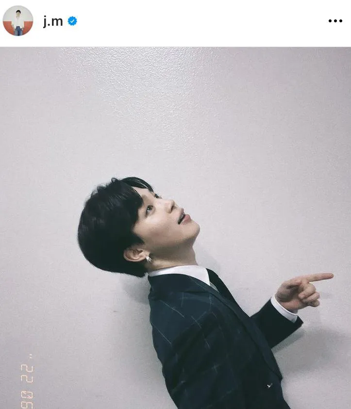  ※JIMINオフィシャルInstagram(j.m)より