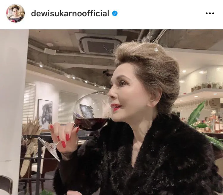  ※デヴィ夫人オフィシャルInstagram(dewisukarnoofficial)より