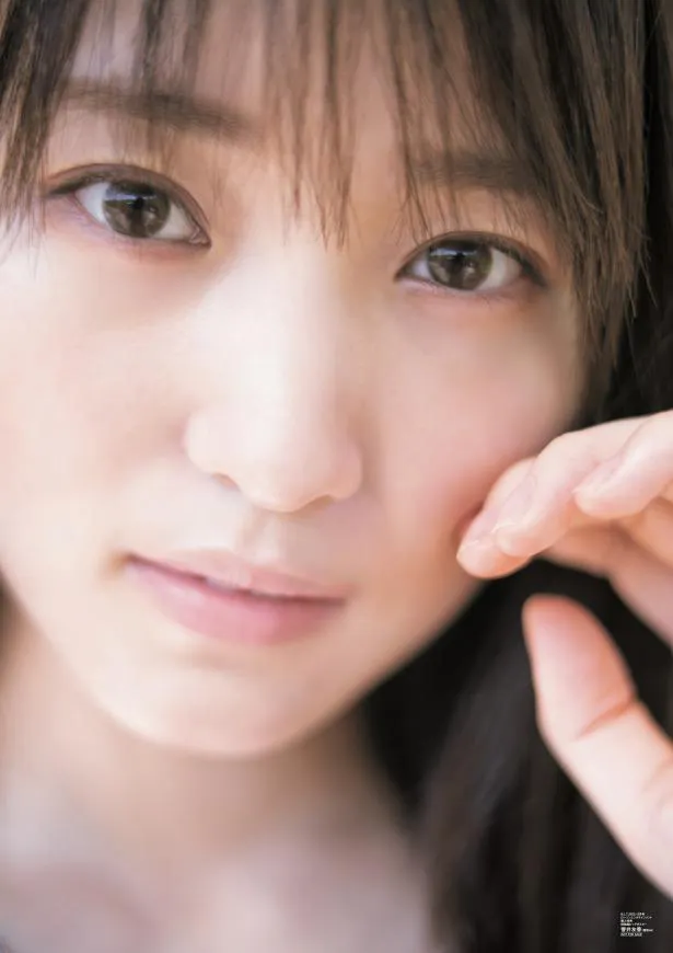 「B.L.T.2022年12月号」ローソンエンタテインメント購入特典：菅井友香(櫻坂46)両面ポスター(裏)