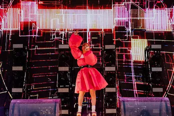 きゃりーぱみゅぱみゅ「ジャーンプ！」リアルイベントならではのパフォーマンスに来場者熱狂＜WIRED MUSIC FESTIVAL’22＞