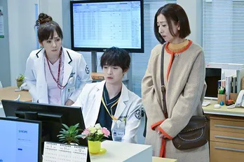 玉森裕太“諏訪野”が告白の“練習台”に…視聴者から「なんて贅沢」の声<祈りのカルテ>