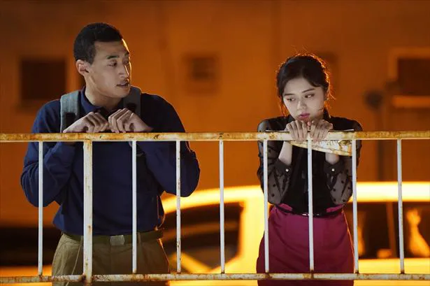 関口メンディーと今野彩夏　 「覆面D」第3話より