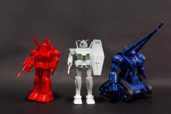 <ガンダム>42年前の旧キットと最新キットが共存するガンプラの世界。「水星の魔女」は「SEED」を超えるムーブメントの兆候