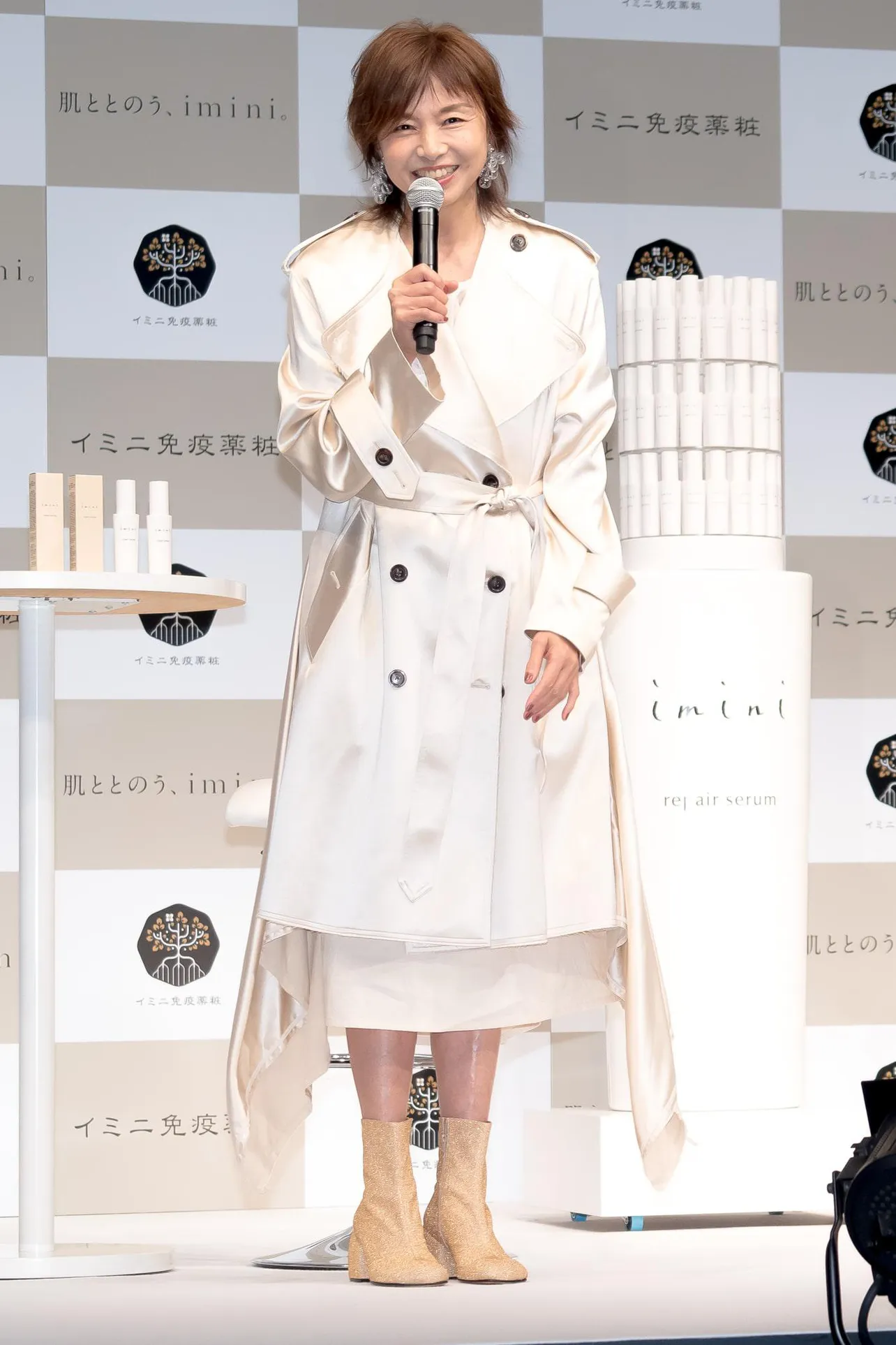 【写真】白のジャケットでイベントに出席した山口智子