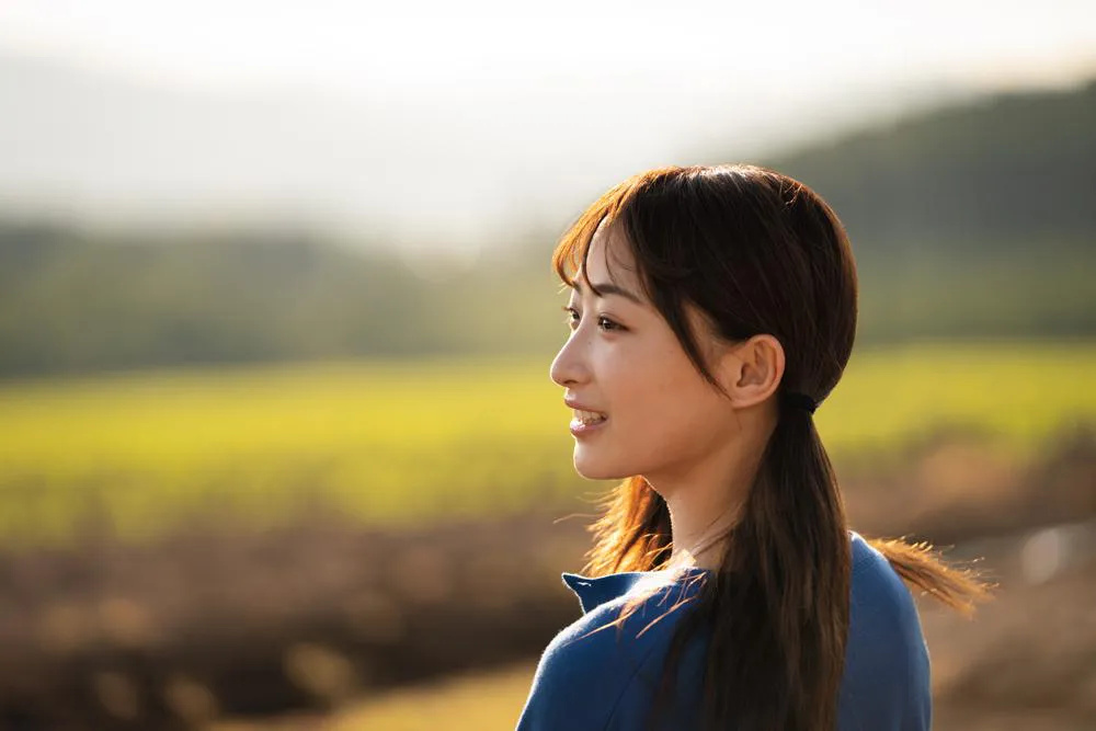 石川翔鈴写真集「KAREN」より