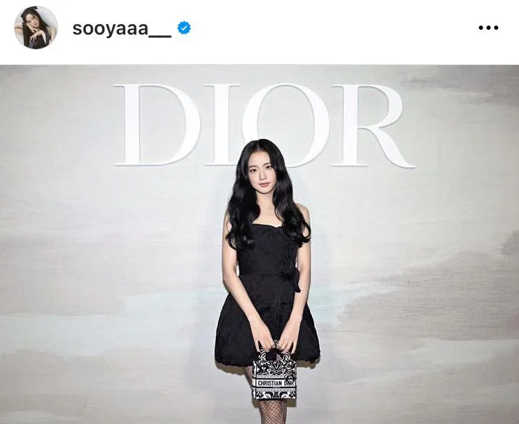  ※JISOOオフィシャルInstagram(sooyaaa__)より