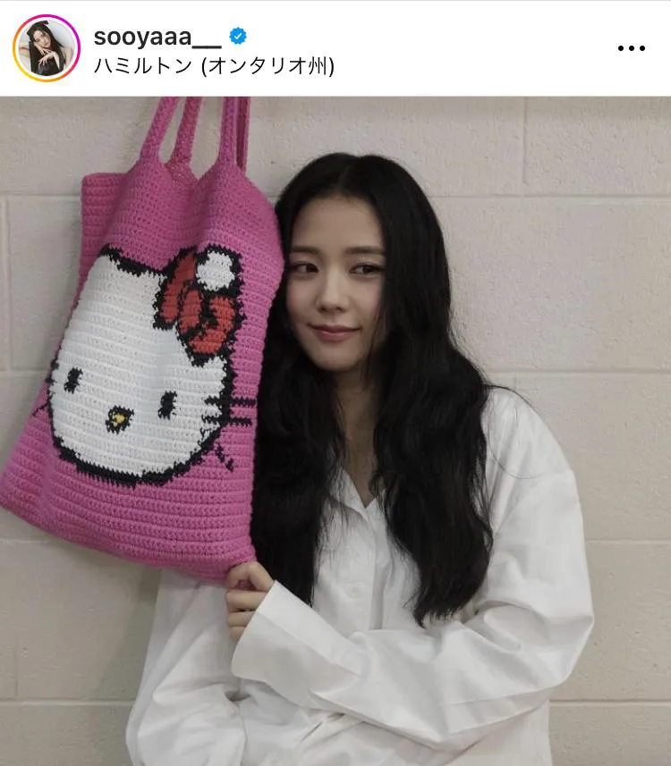 ※JISOOオフィシャルInstagram(sooyaaa__)より