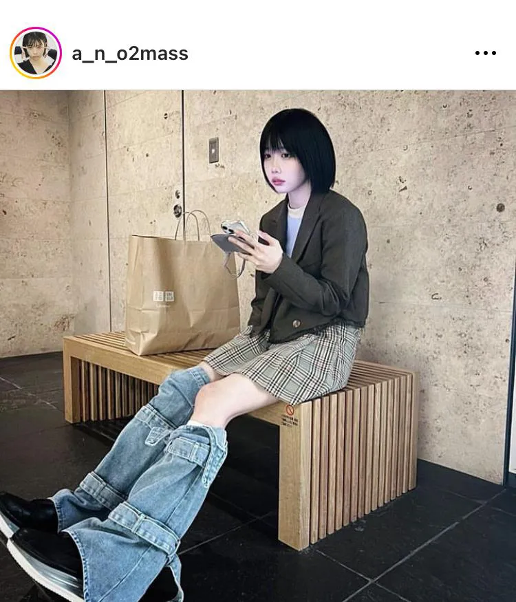 画像・写真 “膝小僧チラリ”…あのちゃん、ミニスカ＆レッグウォーマーが