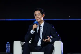 チョン・ヘインら韓国俳優は「“生きていくエネルギーの強さ”を持っている」三池崇史監督が思い語る＜コネクト＞