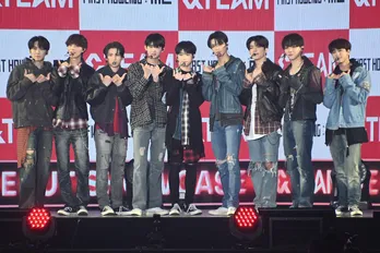 &TEAMがデビューショーケースを開催「BTS先輩のように世界に通用するアーティストになりたい」