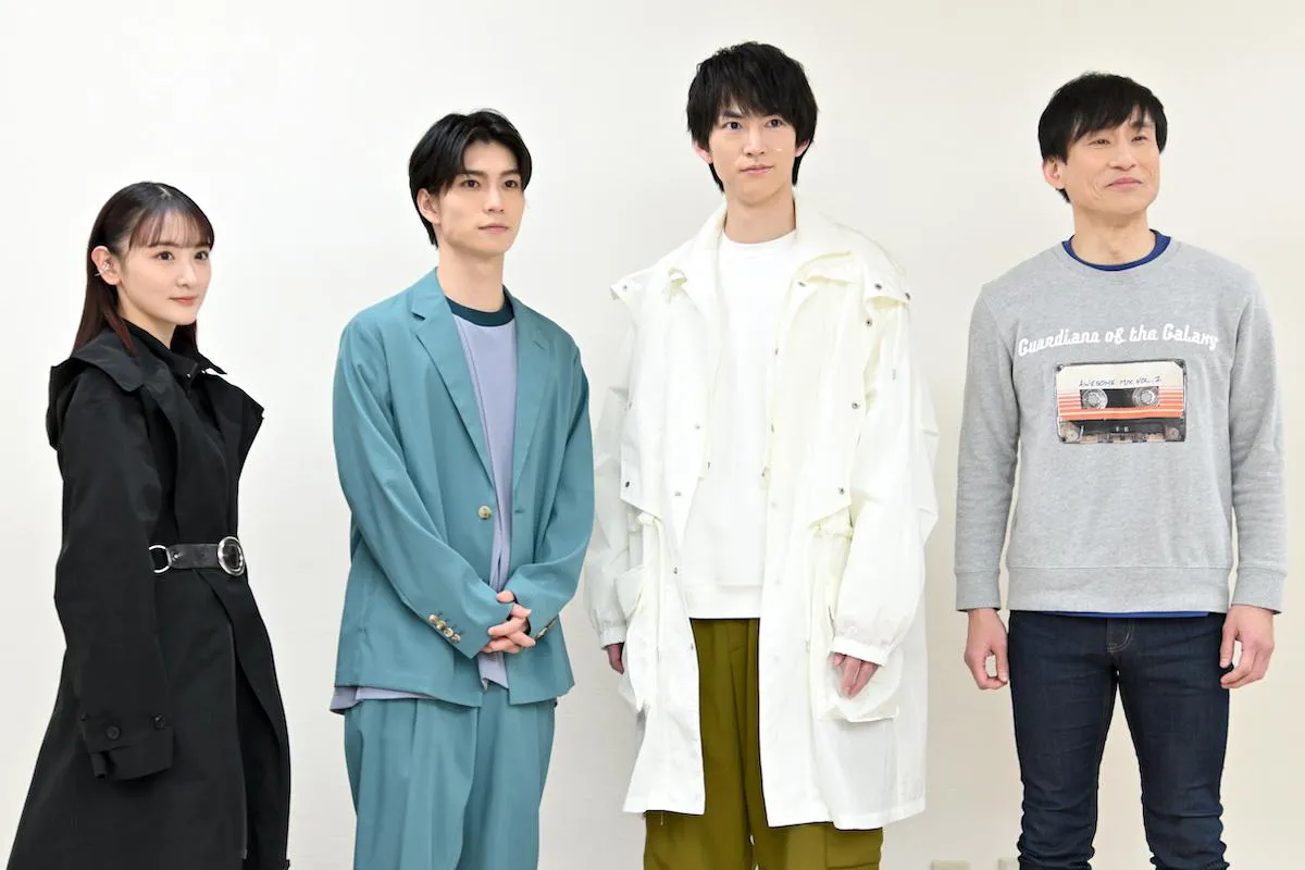(写真左より)生駒里奈、木津つばさ、和田雅成、なだぎ武