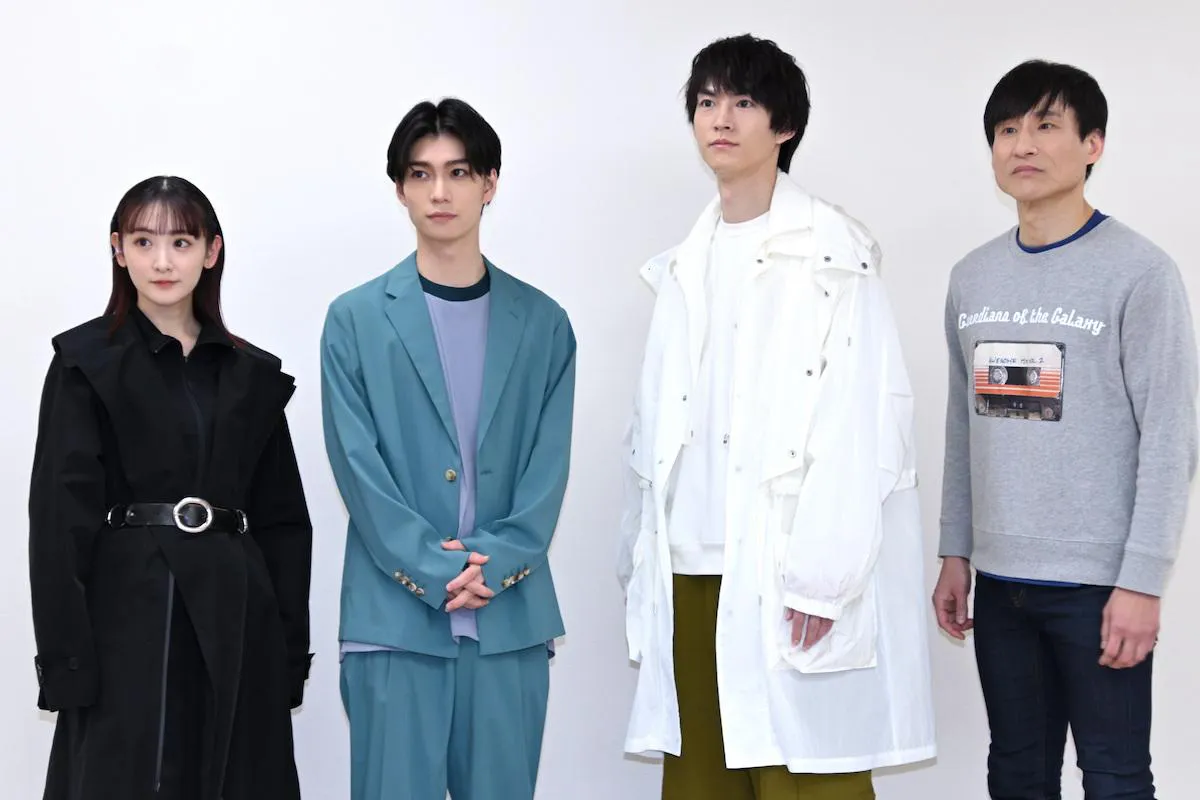 (写真左より)生駒里奈、木津つばさ、和田雅成、なだぎ武