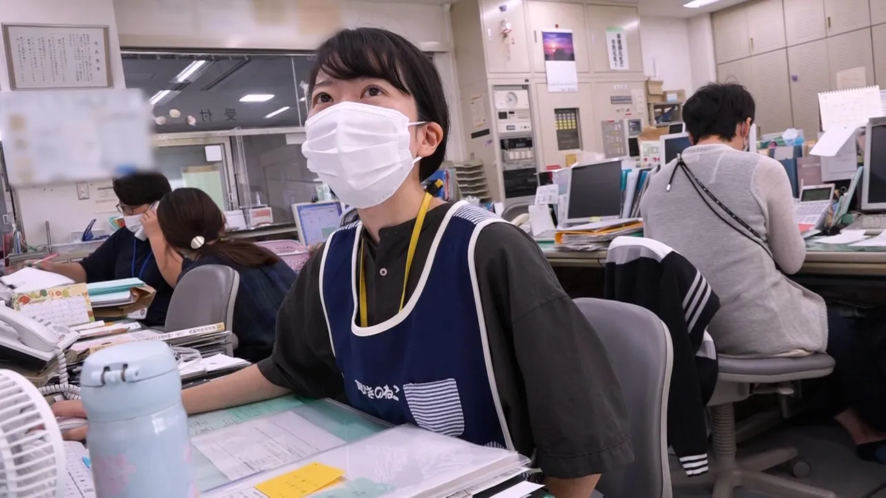 【写真】保健師・奥田さんのリアルな働く姿に密着