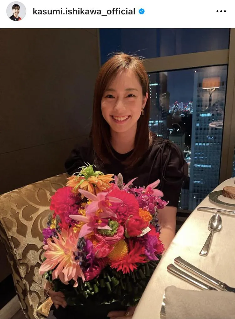 【写真】花より美しい…笑顔で29歳の誕生日を迎えた石川佳純