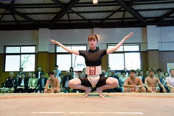 演技であることを忘れて見入る…伊原六花“穂香”と葉山奨之“亮太”の手に汗握る試合で、最高のクライマックスへ<シコふんじゃった!>