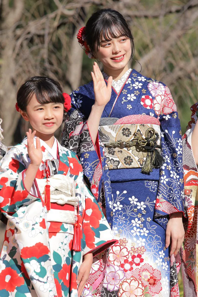 浅田芭路、紺野彩夏