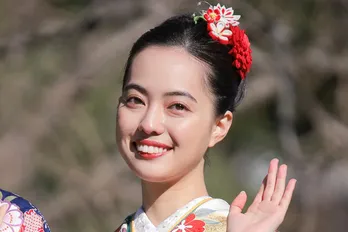 新関碧、2023年にやりたいことは“滝行”「全部の厄を取り払って新しいドラマに出たい!」