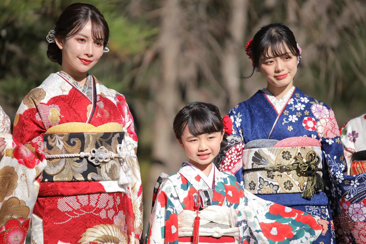 結城モエ、浅田芭路、紺野彩夏