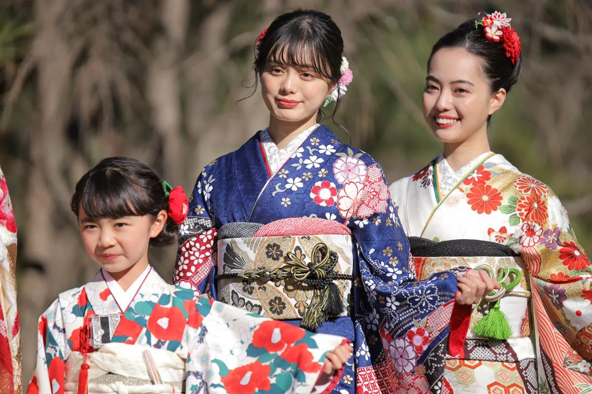 浅田芭路、紺野彩夏、新関碧