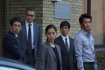 小栗旬&西島秀俊がクランクアップで抱擁!気になる最終話は!?