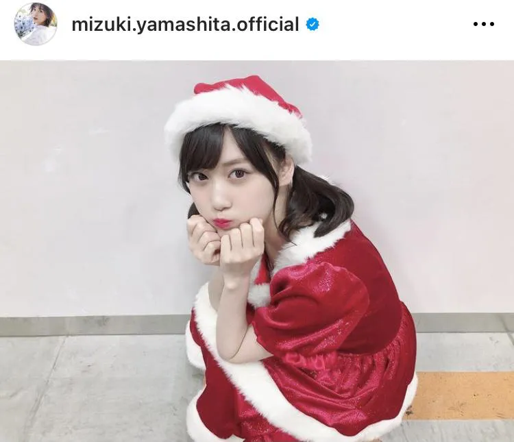 画像・写真 乃木坂46山下美月、ミニスカ姿で元旦ディズニー…オフ満喫