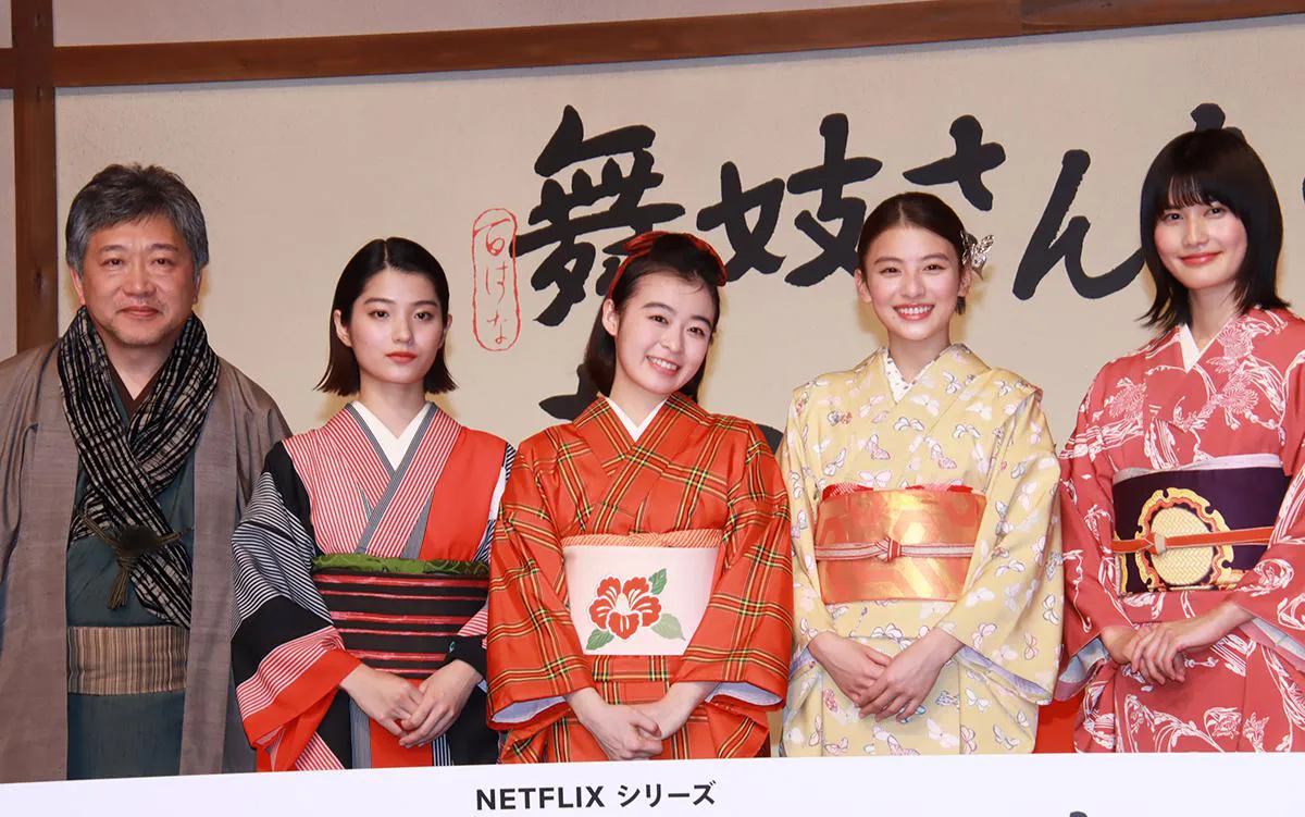 登壇した是枝裕和監督、蒔田彩珠、森七菜、出口夏希、橋本愛(写真左から)