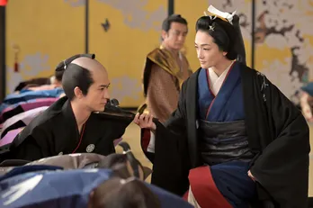 中島裕翔“水野”を見初めた冨永愛“吉宗”がカッコ良く、トレンド1位も納得＜大奥＞