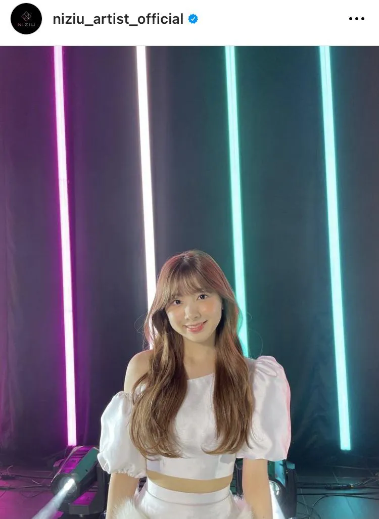 画像・写真 “顔小さ〜い”…NiziU・ミイヒ、超小顔の9頭身ショットに