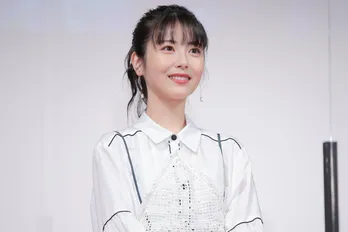 浜辺美波、アフレコ現場で大きかった賀来賢人の存在「すごく助けられた」