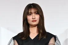 吉川愛、目の奥に光る確固たる自信…ギャップを操る俳優に成長した23歳「恋つづ」ではクールな看護師好演