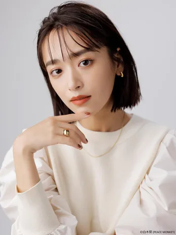 ジャンポケ太田の妻・近藤千尋「珍しい」色の衣装を公開に 「私もこんな可愛いママになりたい」「可愛すぎる」の声