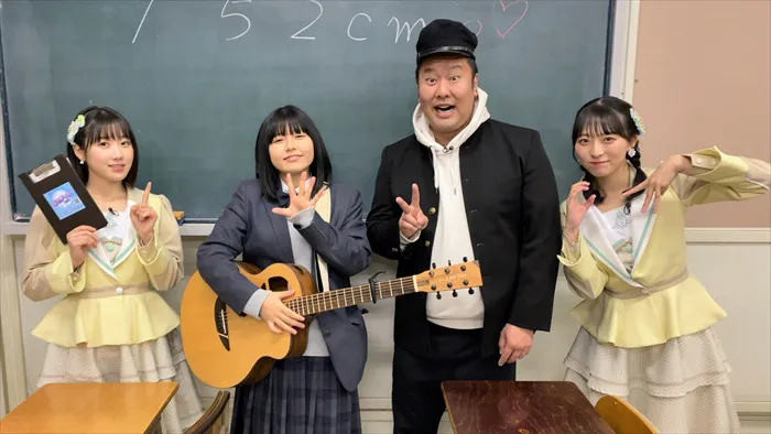 2月9日放送の「せとチャレ！STU48」は、STU48・甲斐心愛＆今村美月が、とにかく明るい安村と共に、高校生シンガーソングライター・寿理を応援する企画にチャレンジ