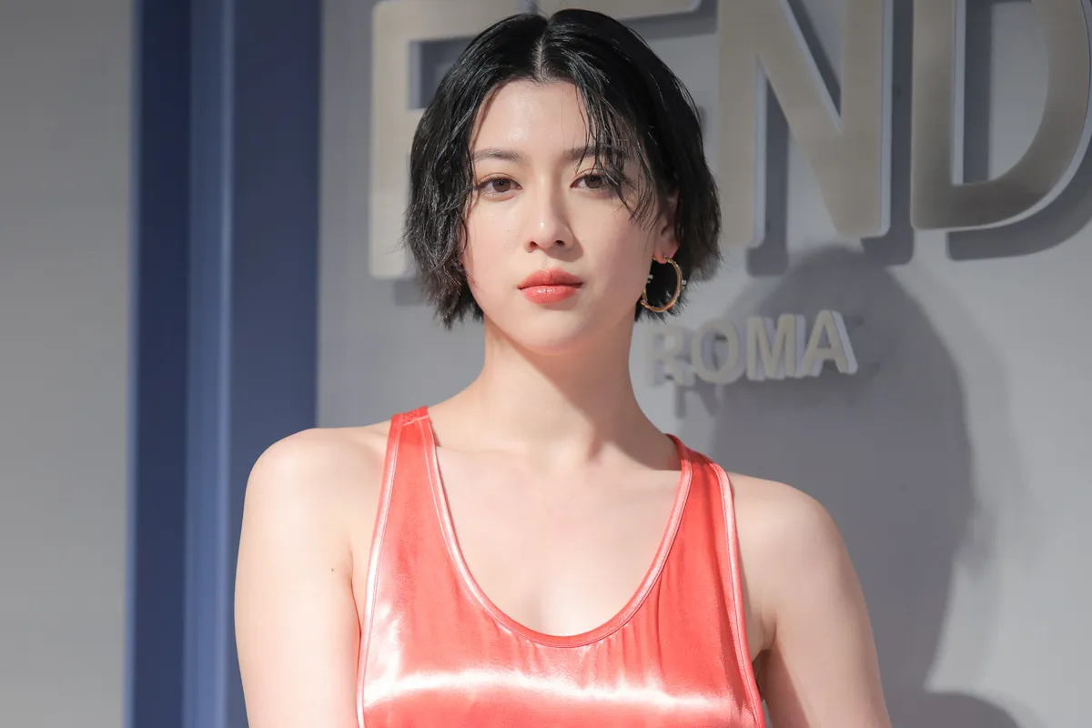 三吉彩花